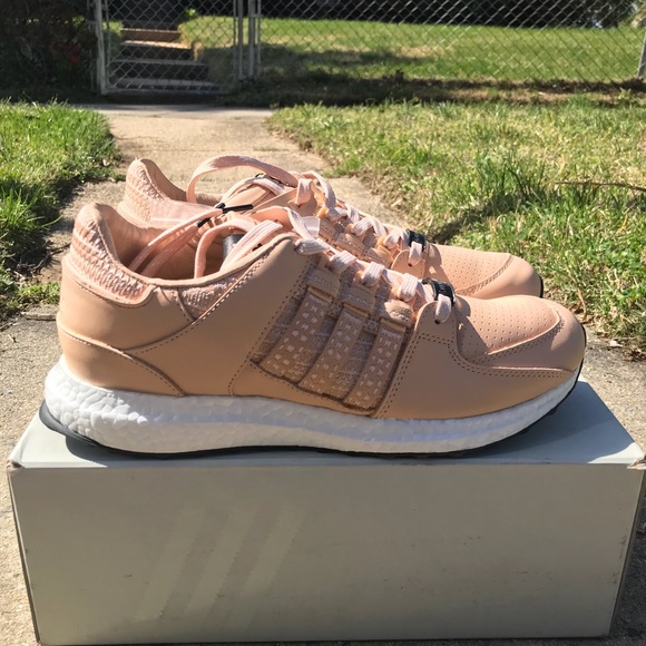 Adidas Ultra Boost Consortium - Picture 2 of 5